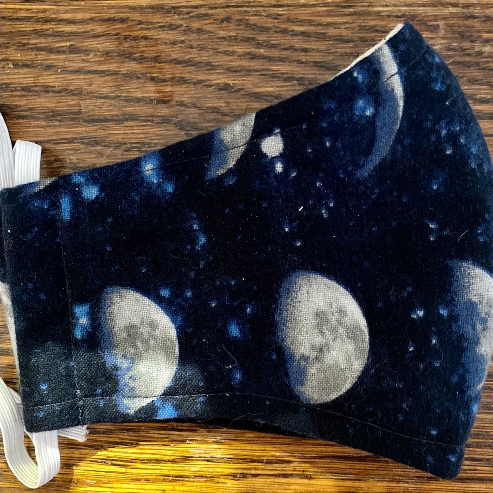 𝐀𝐧𝐲 𝟔 𝐟𝐨𝐫 $𝟑5. Be safe wear a mask !